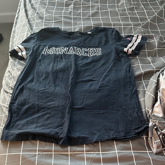 Tops - Navy Blue Old Dominion University Monarchs T-Shirt with White Stripes size L